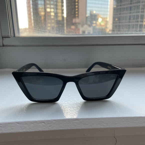Rosey I-Sea Cat Eye Sunglasses - Picture 1 of 2